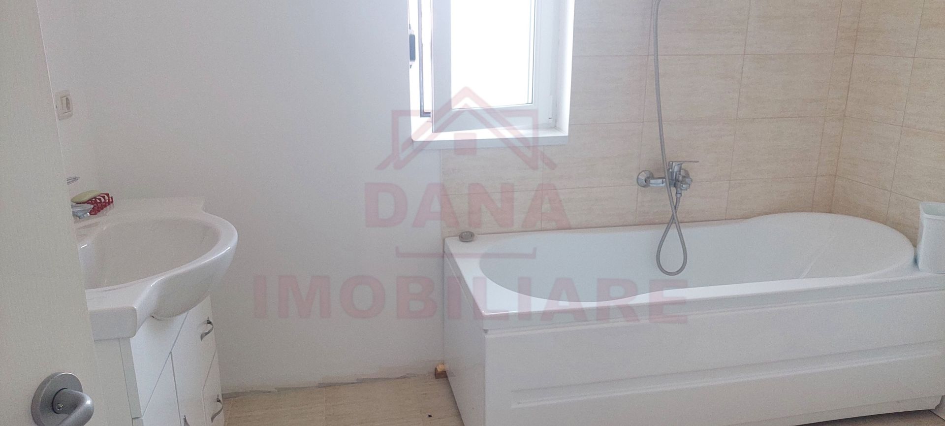 CASĂ TRIPLEX\5 CAMERE\CARANSEBEȘ\JUD.CS - Poză 17