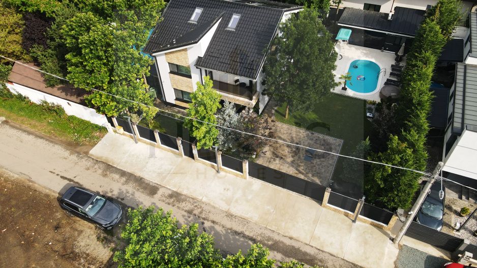 Casa Visurilor Tale în Comuna Berceni | 6 Camere | Finisaje Premium - Poză 46
