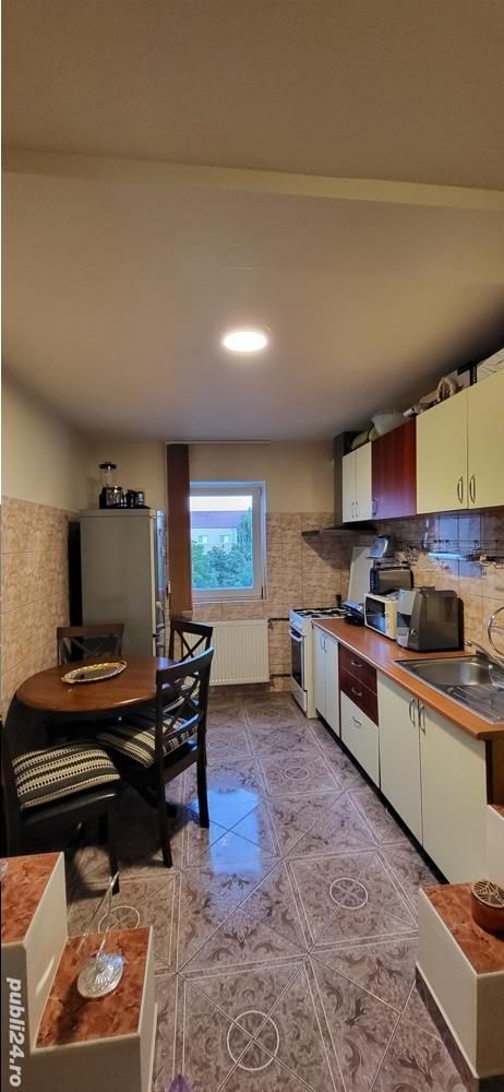 2 cam Matei Basarab bloc izolat - Poză 5