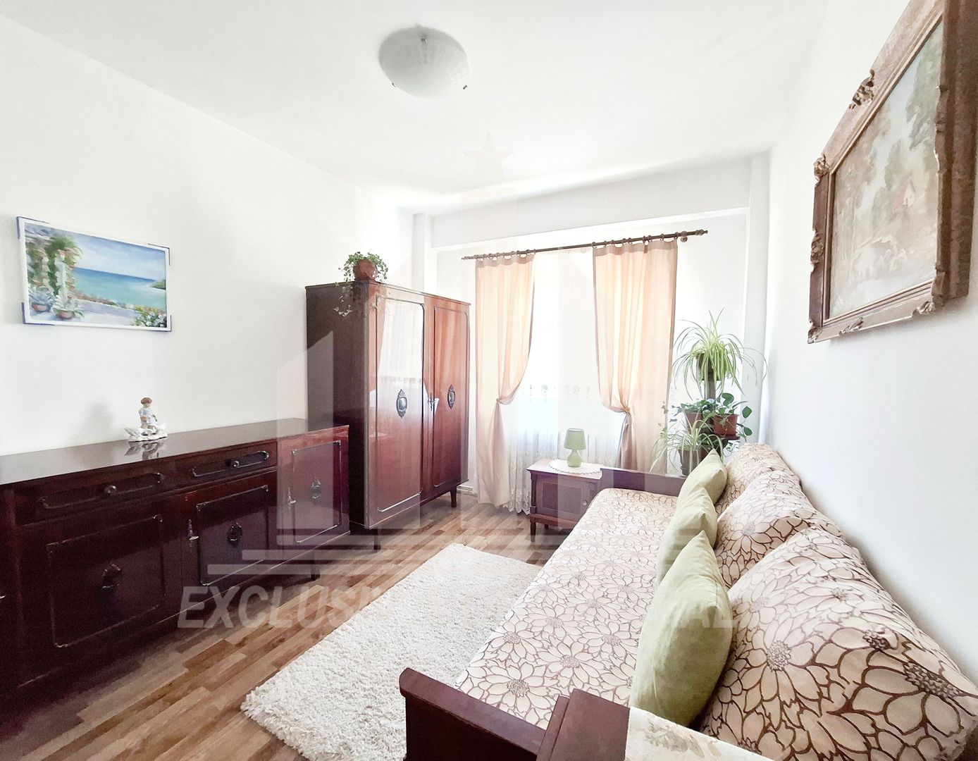 Apartament cu 3 camere de vanzare, Cetate - Poză 4