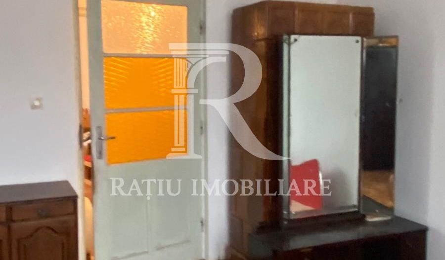 Casă din cărămidă | Teren 2000 mp|Anexe tradiționale | Bojt - Poză 21