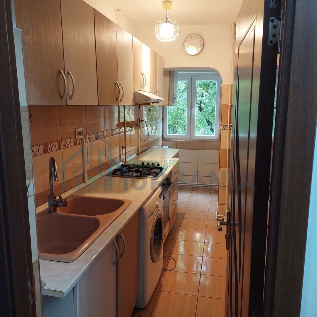 Apartament de închiriat, 1 cameră, Baza 3 (strada Islaz), Iași - Poză 1