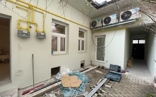 Spatiu comercial ultracentral cu vitrina si intrare direct din strada - Poză 12