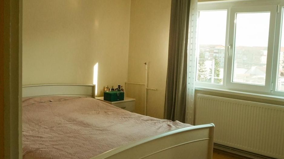 COMISION 0%, Apartament 3 Camere, Decomandat, 2 Bai, Mobilat, Bucovina - Poză 2