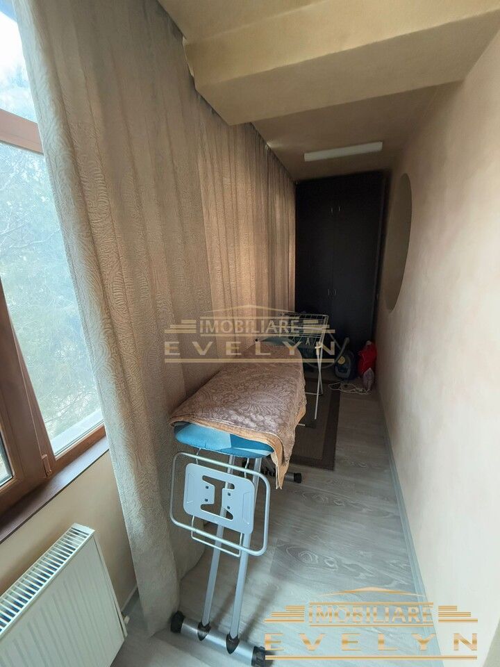 Apartament 3 camere transformat in 2 camere- Etaj 1 - Poză 11