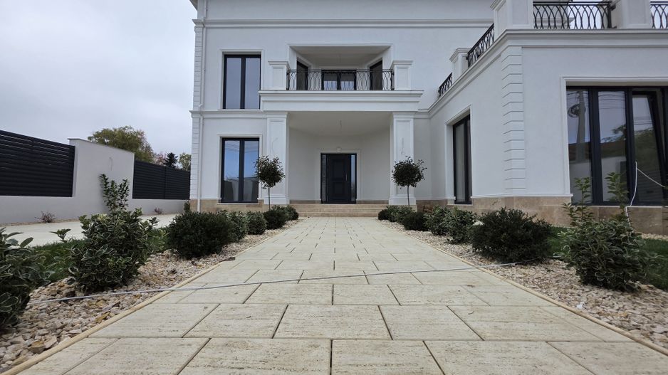 Vila superba excelent pozitionata in Pipera - Poză 1