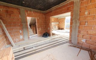 Casa la rosu, D+P+1E, 1433 mp teren, Valea Popii - Poză 11