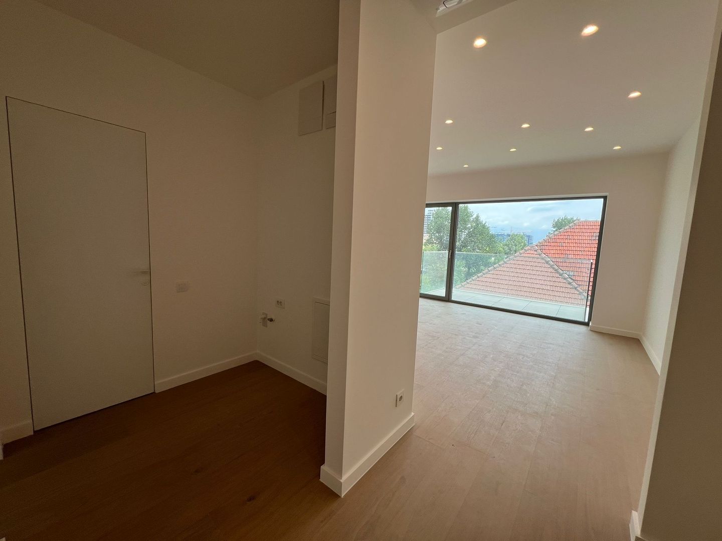 Apartament 2 camere de vanzare Aviatiei Tower Barbu Vacarescu - Poză 4