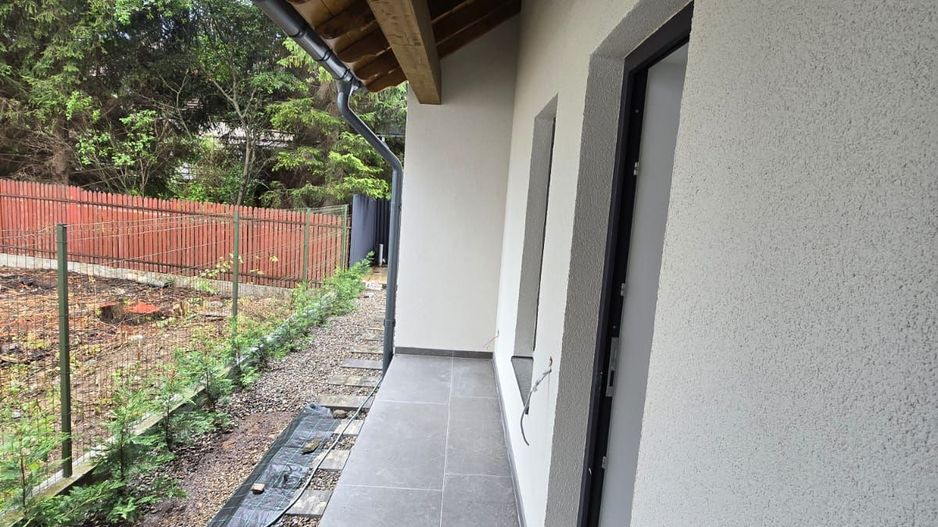 Studio 49,35 mp + 21,35 mp terasele + loc de parcare - Busteni - Poză 9