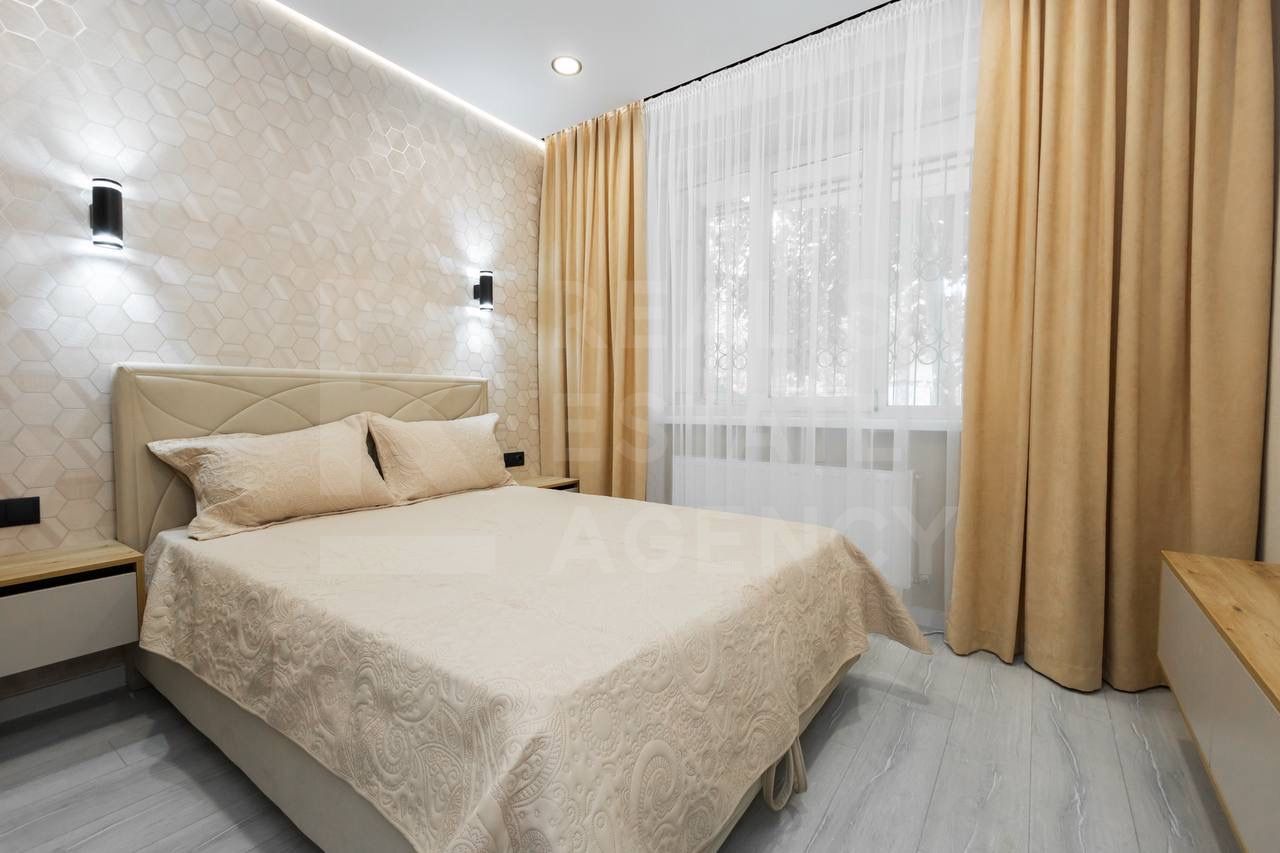 Vânzare, apartament, 2 camere, bd. Mircea cel Bătrân, Ciocana - Poză 1