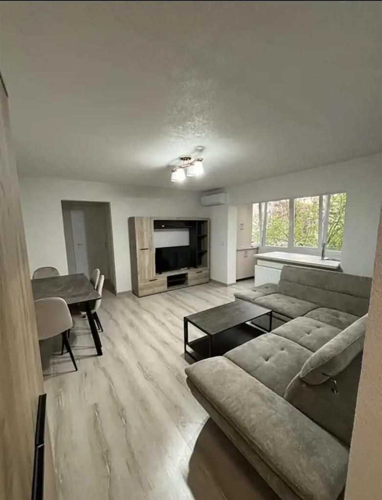 Apartament 2 camere etaj 1 Aradului modificat in 3 camere - Poză 1