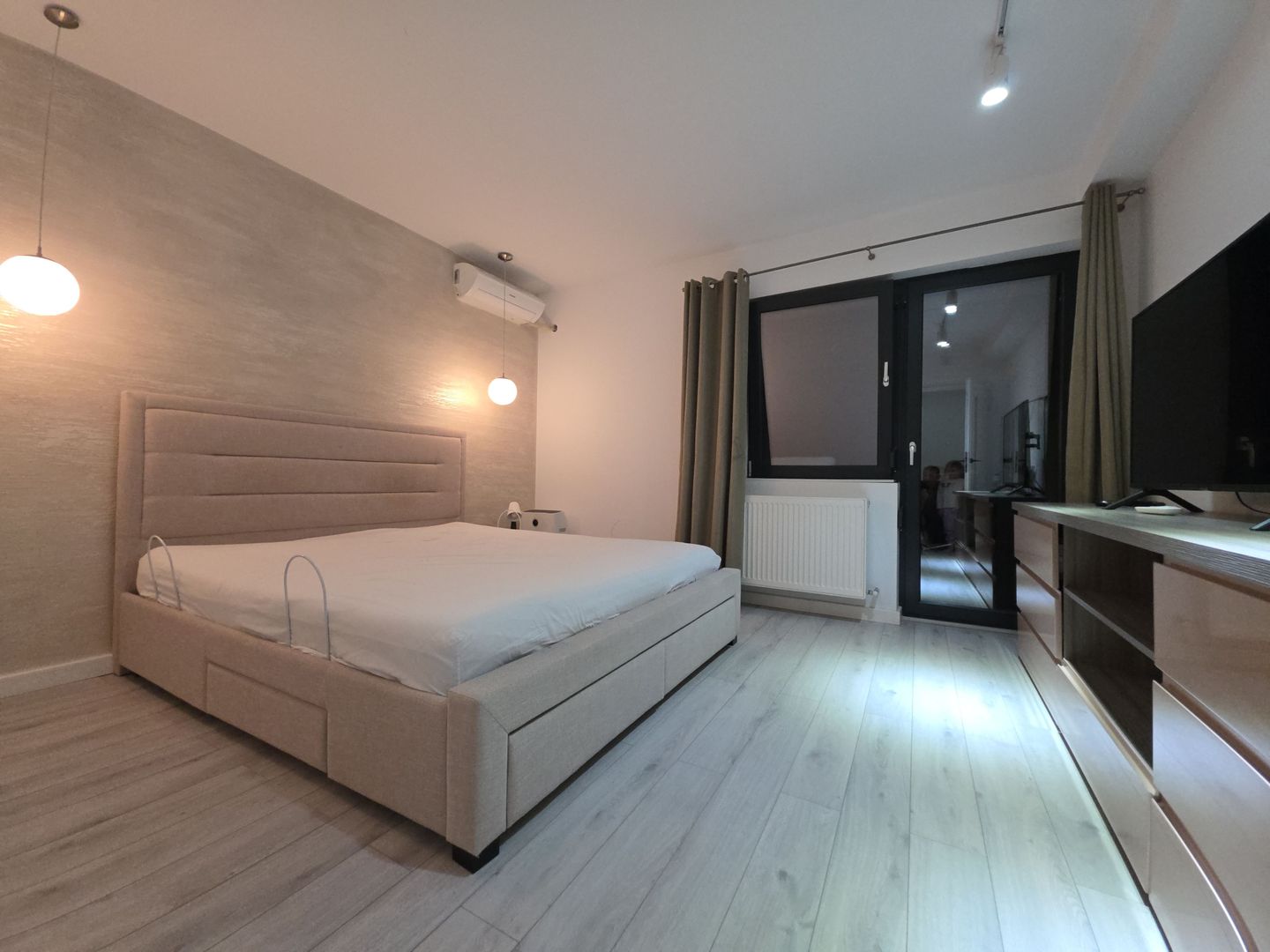 Casă de vânzare mobilata complet 6 camere, 325 mp construiți Aviației - Poză 9