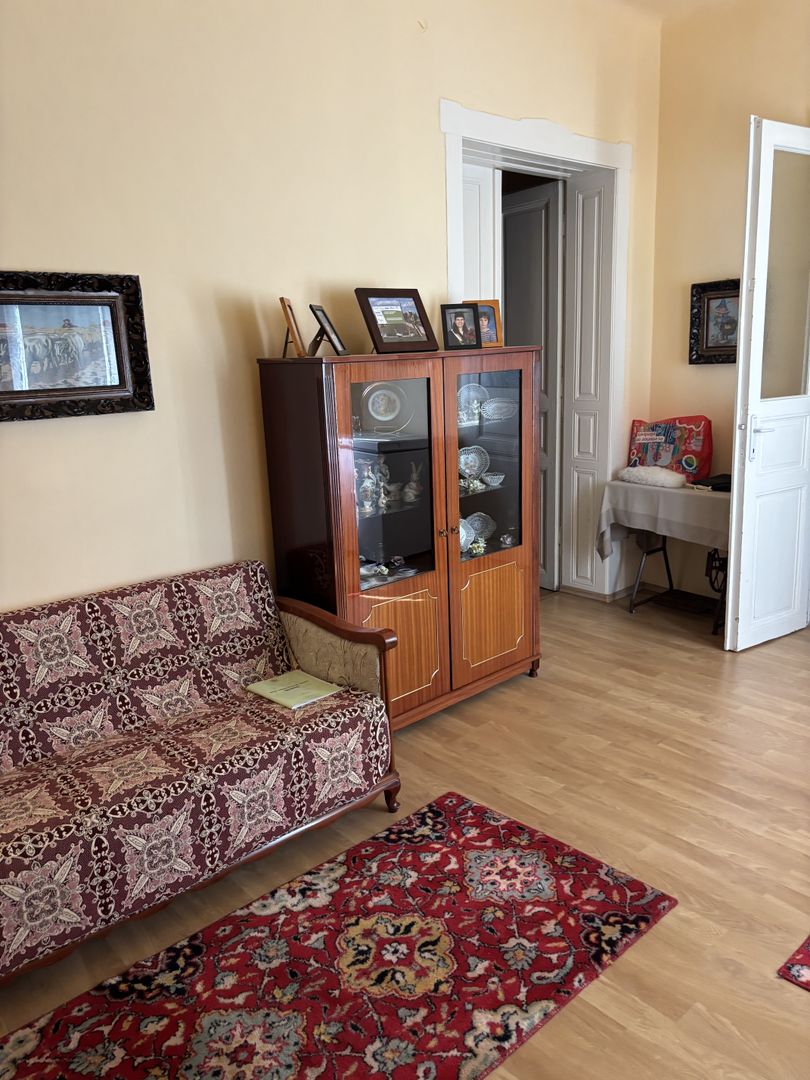 Casa cu teren și grădina zona Bogdanestilor - Poză 27