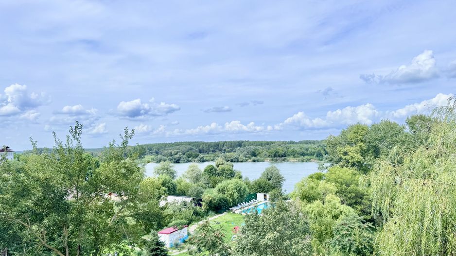 Hotel 20 camere Delta Dunarii 50 m deschidere teren 6000 mp acces auto - Poză 46