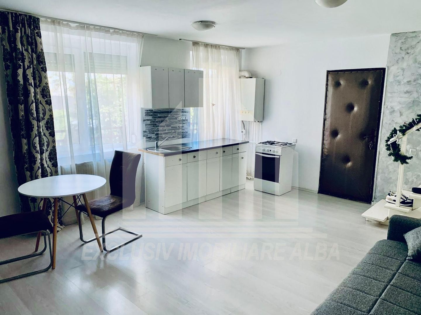 Apartament 2 camere cu scara interioara, Tolstoi! - Poză 4