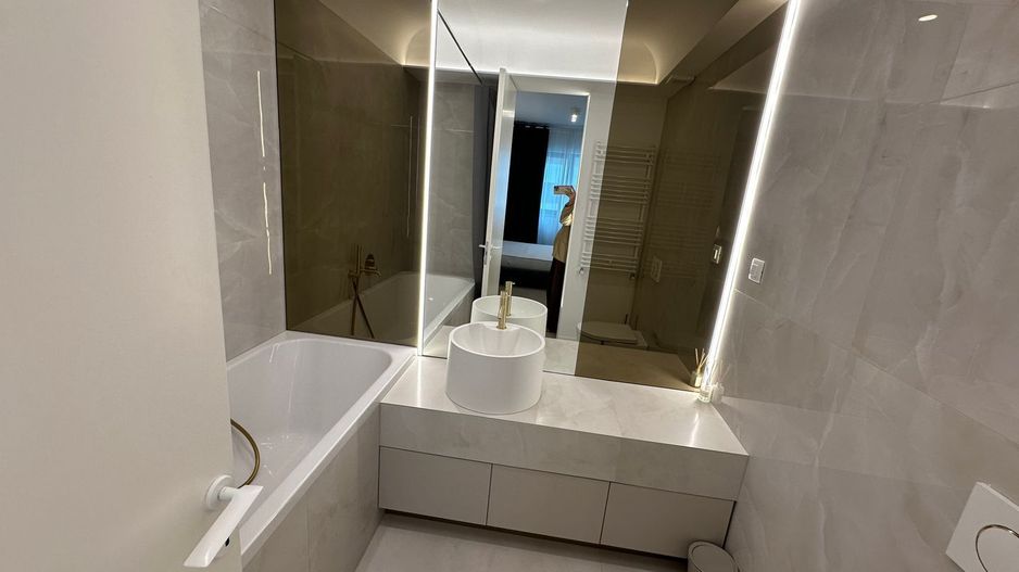 INCHIRIERE APARTAMENT 3 CAMERE - PARCARE INCLUSA - ZONA PIPERA - Poză 8