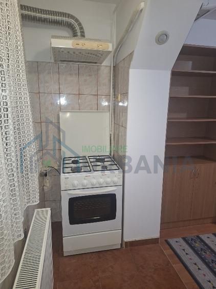Garsonieră modernă, zona Gării/Central, centrală termică proprie și AC - Poză 3