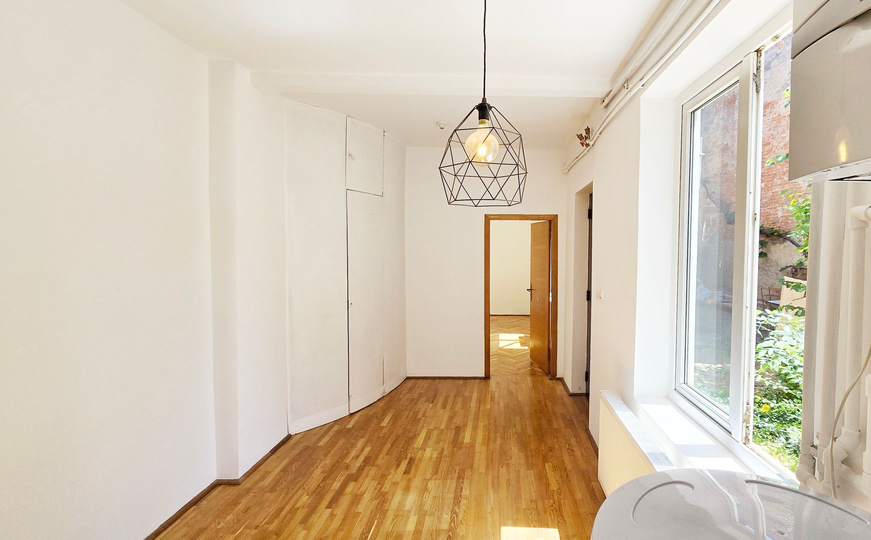 Casă consolidată la preț de apartament - Poză 17