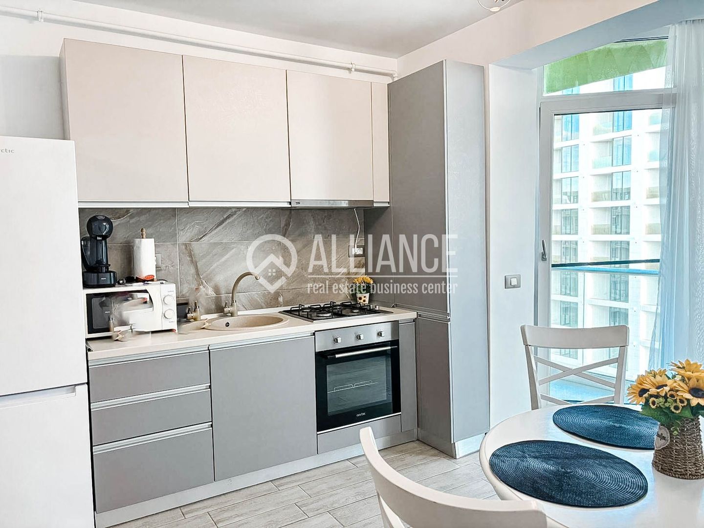 Mamaia Sat(Cod 05)2 Camere Premium cu vedere la mare - Poză 11