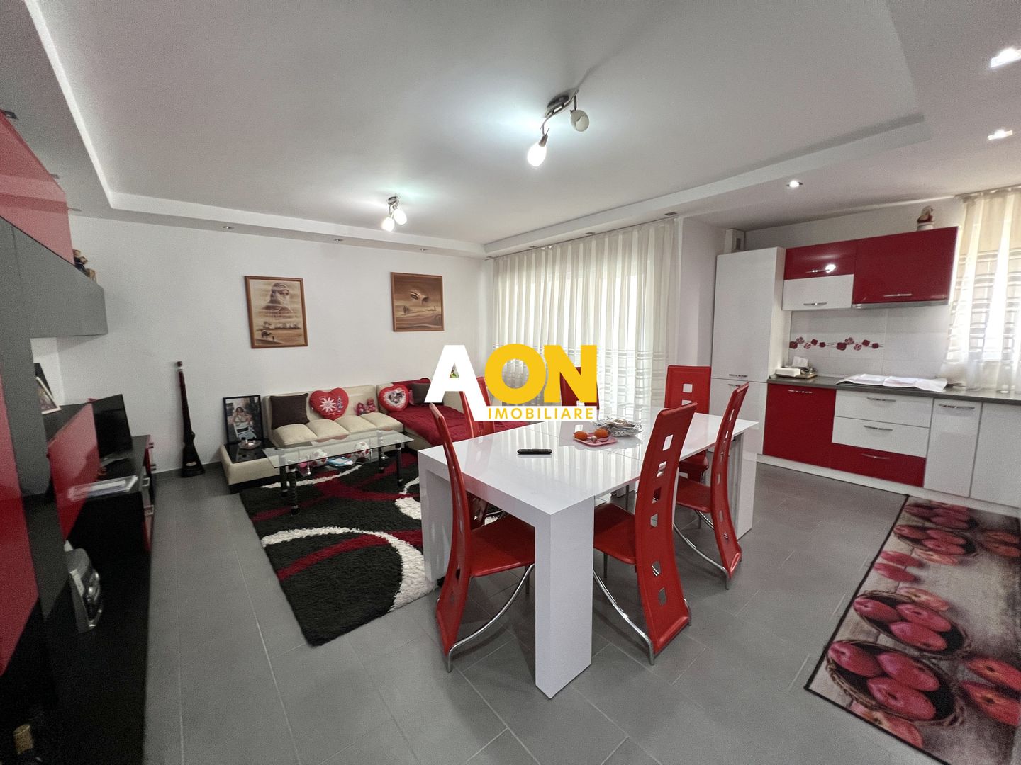 Apartament cu 4 camere cu vedere catre Parc, etaj 1, 80MP + 2 Balcoane - Poză 1