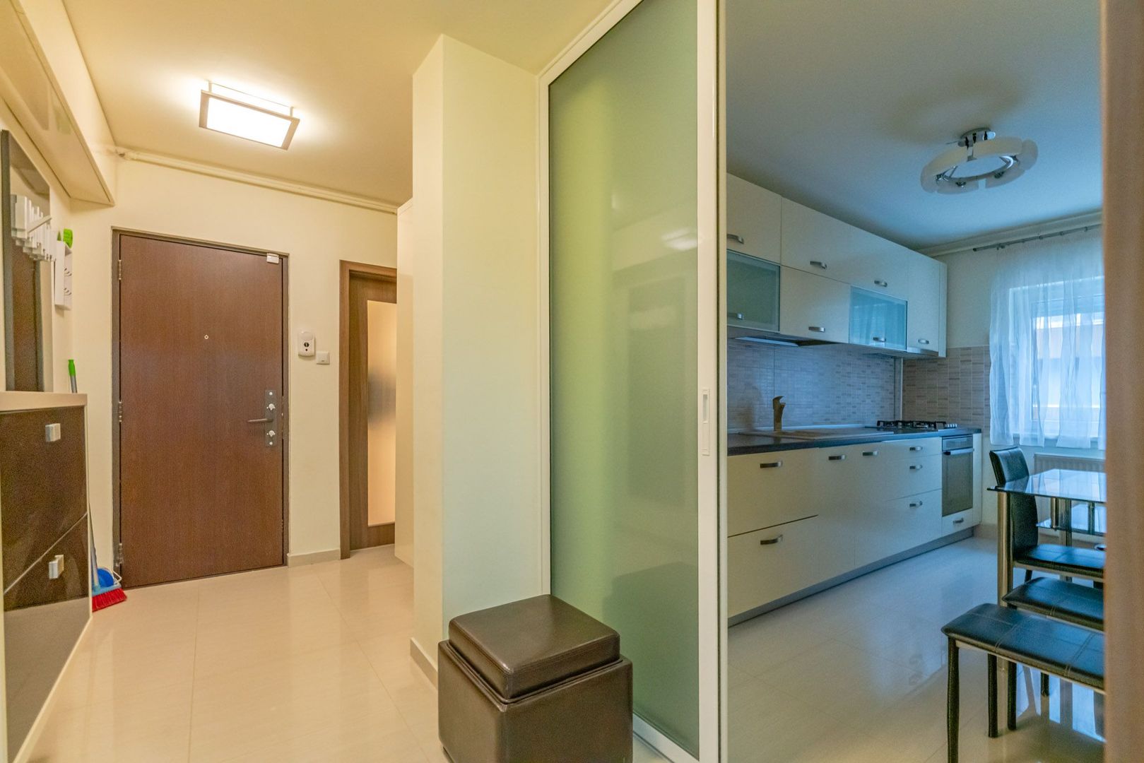 Apartament Mobilat si Utilat cu Loc de Parcare - Poză 7