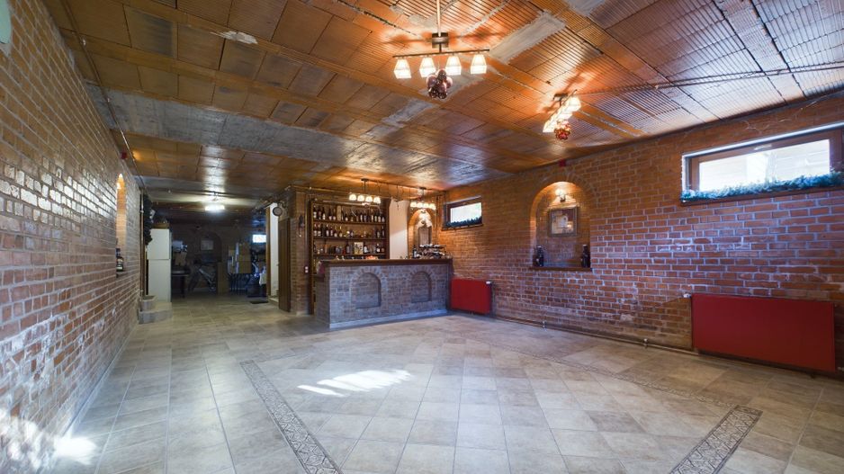 Vilă/casă cu 6 camere 400mp în Dumbrăvița - Poză 24