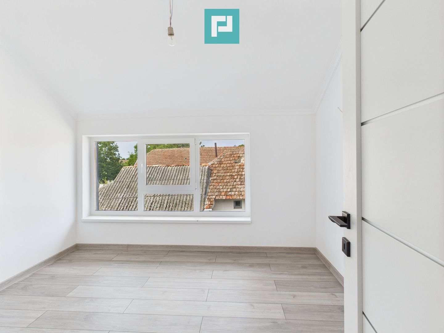 Casă modernă cu 4 camere în Becicherecul Mic - Poză 5