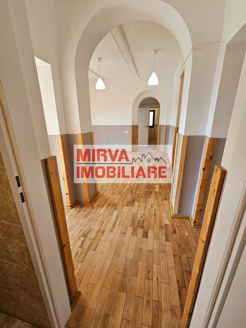 2 Vile Interbelice | Zonă Centrală | Renovate Integral 2024 - Poză 15