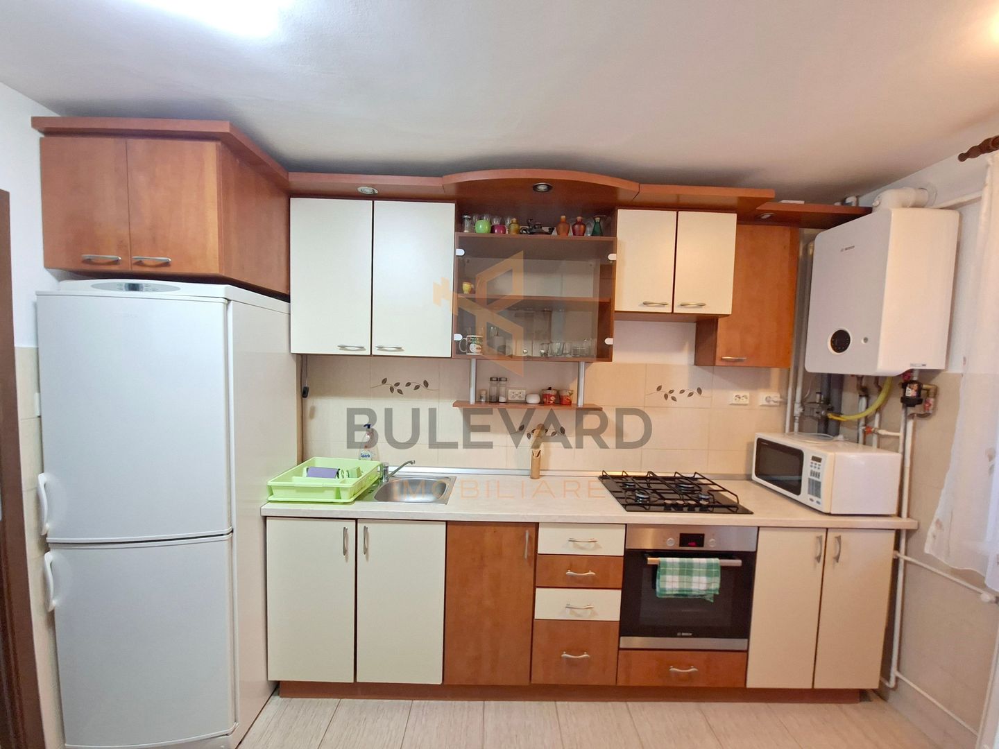 Apartament 3 camere decomandate + parcare, mijlocul strazii Titulescu! - Poză 11