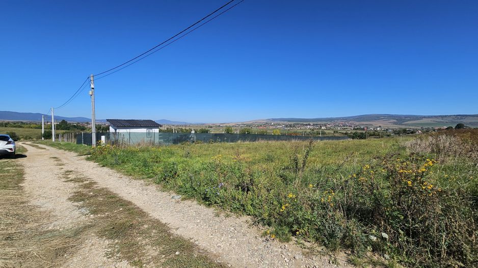 Feldioara,teren casa intravilan, utilitati in fata - Poză 5