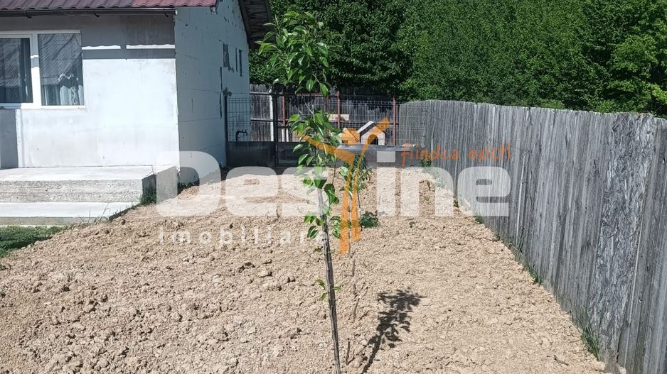Casă PIETRĂRIE | 2 camere, 70 mp, 400 mp teren, loc de parcare - Poză 3