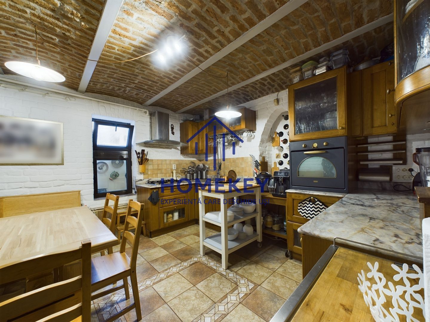Casa/Vila de Inchiriat cu Terasa- centru - Poză 19