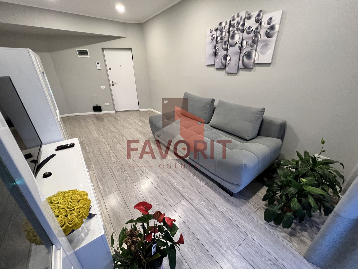 Parcare subterana si supraterana . Etaj 1 cu lift. Pozitie excelenta. - Poză 2