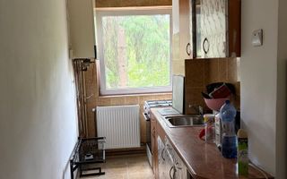 Dâmbu – Apartament 3 camere, etaj 2/4, balcon - Poză 8
