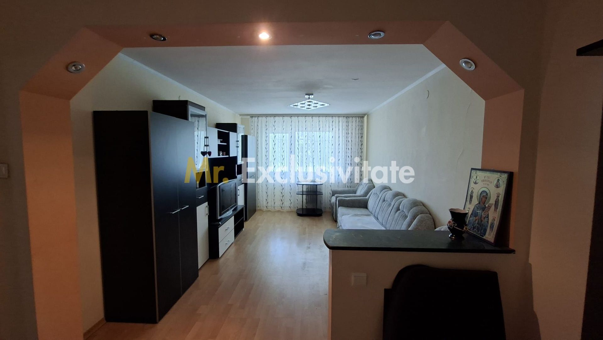 Inchiriere apartament 2 camere Trivale complex 1 langa piata - Poză 2