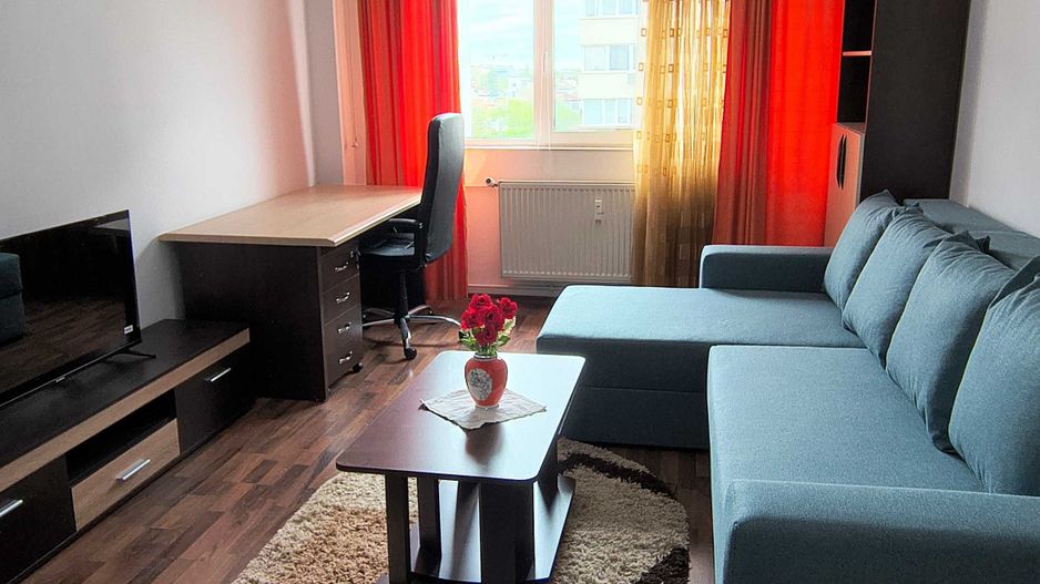 De inchiriat 60mp 2 camere apt modern in 1 Mai - Poză 1