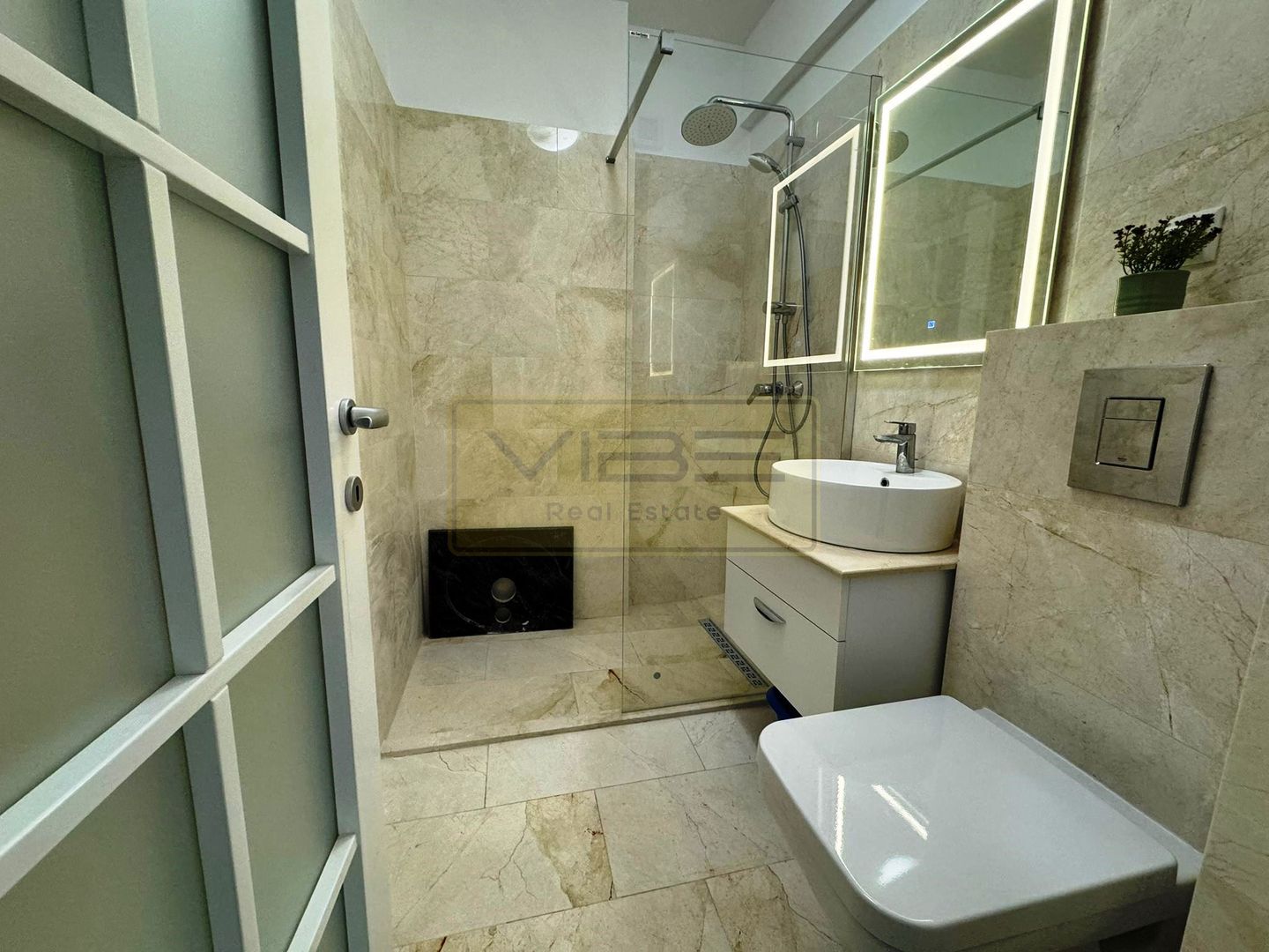 Apartament 2 camere decomandat Copou Royal Town - Poză 14