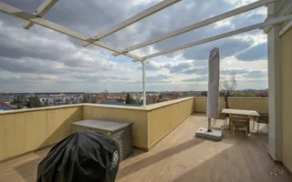 4 camere Triana Pipera | 188 mp utili | 2 locuri parcare + 2 boxe - Poză 43