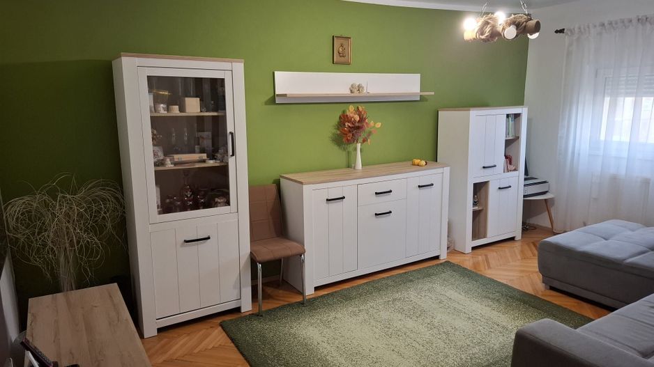 Soarelui | 3 Camere | Centrala proprie | 2 Clime | Bloc izolat | Rulouri El. - Poză 2