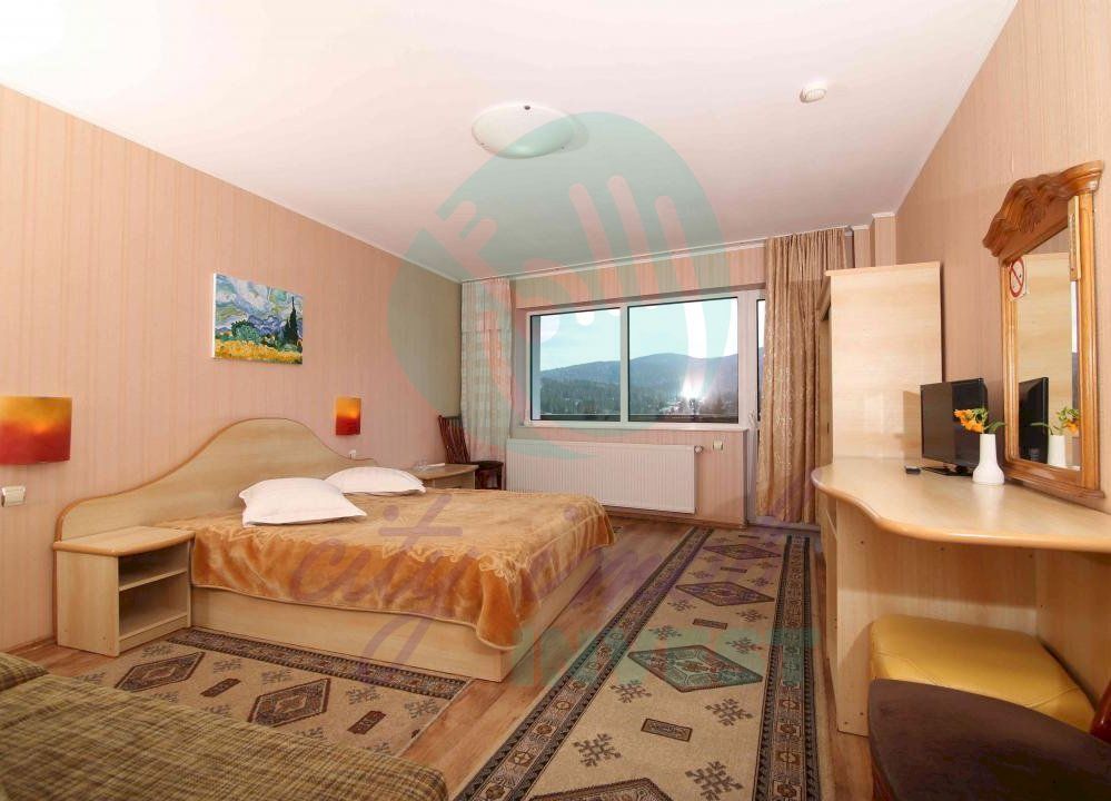 Vila cu 24 de camere cu priveliste superba ideal investitie in PREDEAL - Poză 21