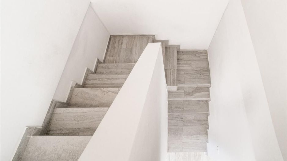 Duplex P+E 4 camere 2 bai Urseni - Poză 8