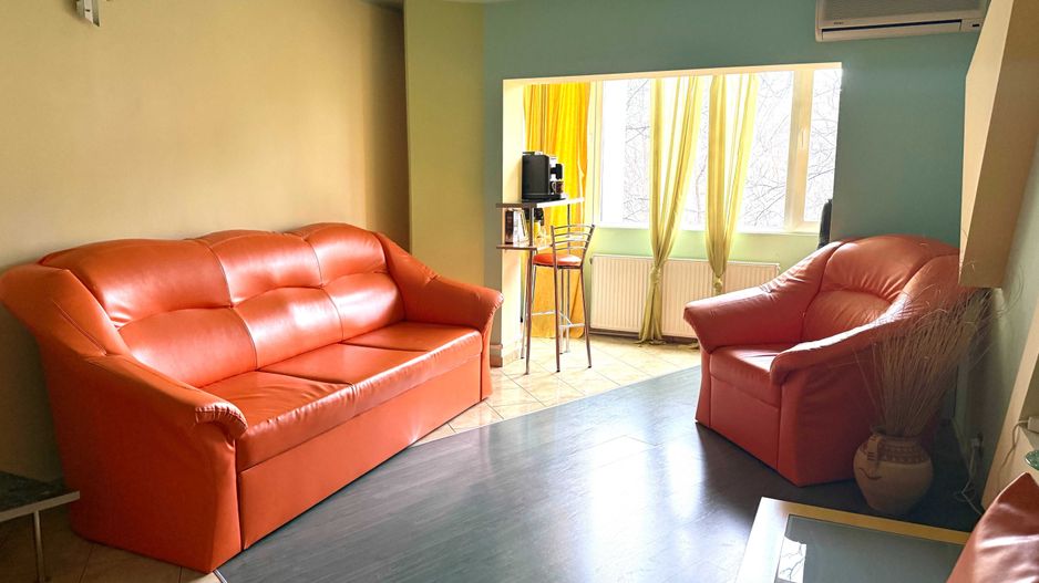 Bucovina | 3 Camere | Decomandat | Etaj Intermediar. - Poză 1