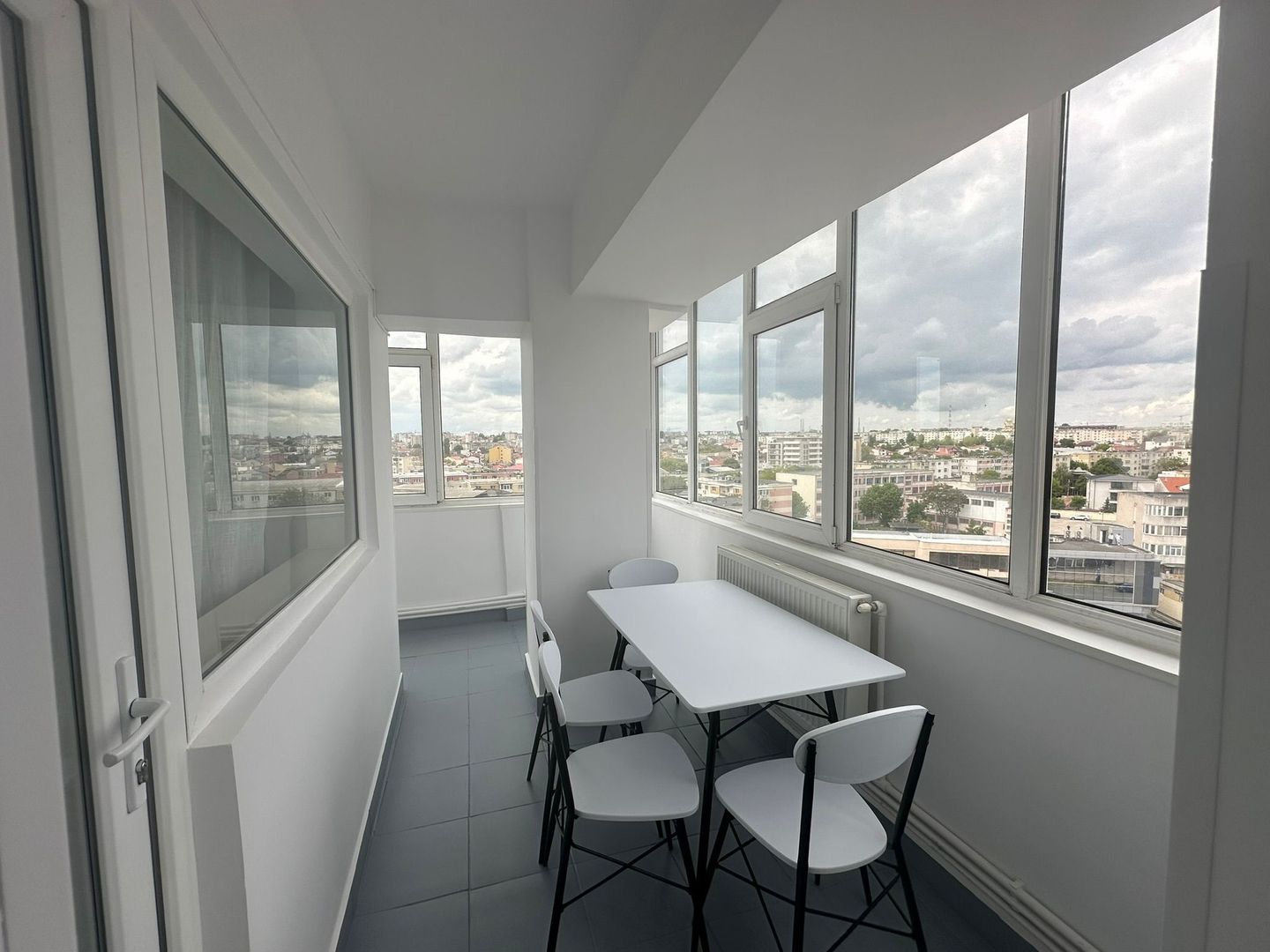 Apartament 4 camere de vanzare/ zonă Dacia/ vedere panoramică - Poză 3
