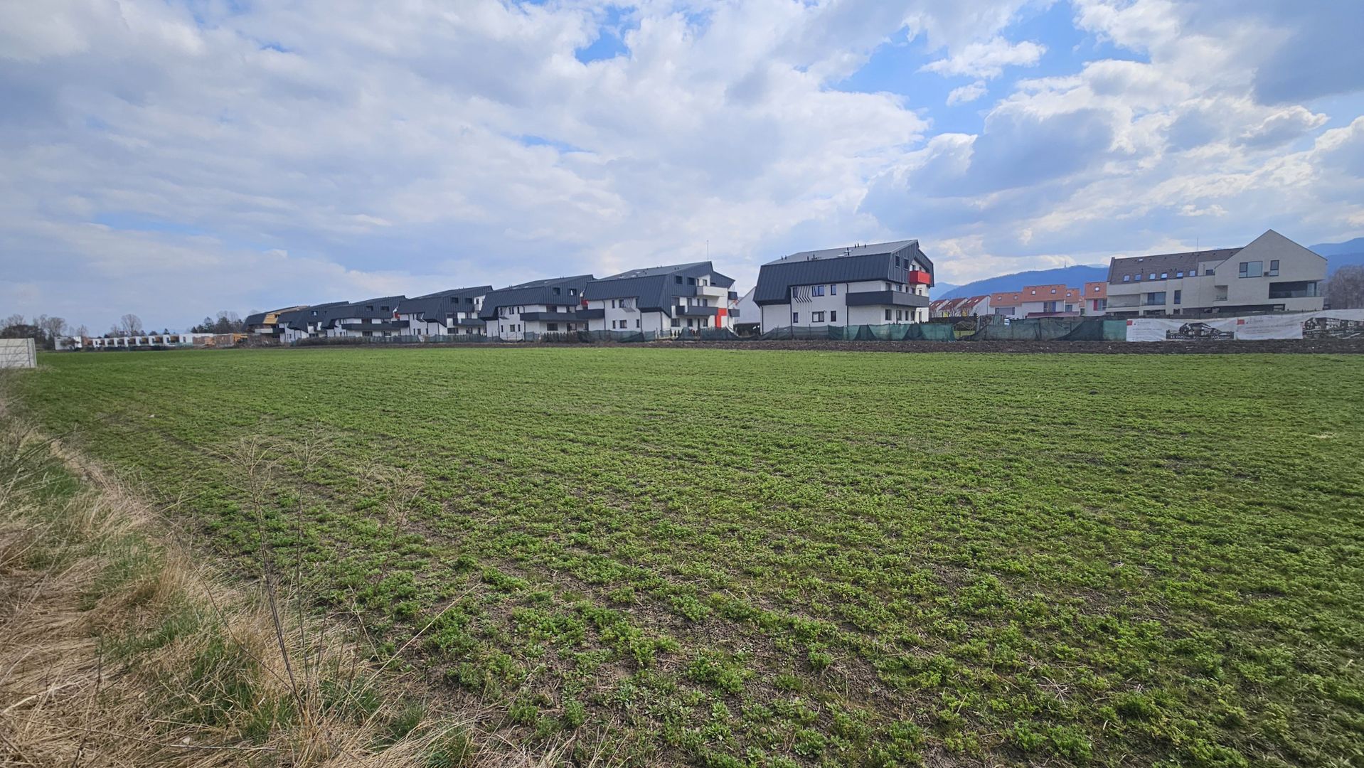 Oportunitate pentru dezvoltare imobiliara teren 19235mp in Brasov - Poză 9