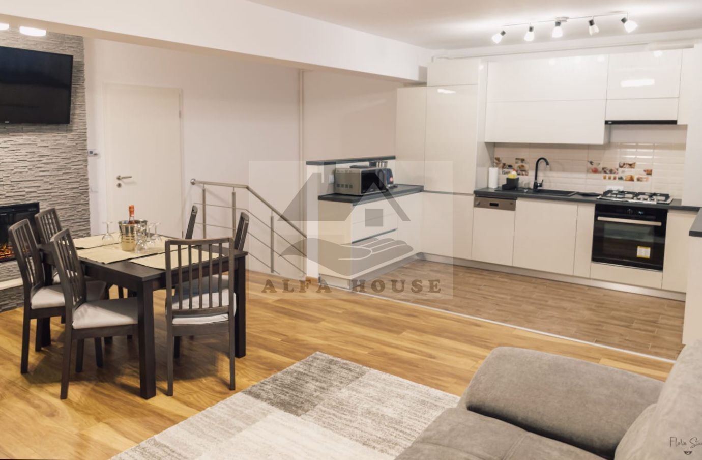 Apartament trei camere - Penthouse Brașov , locatie TOP - Zona Coresi - Poză 1