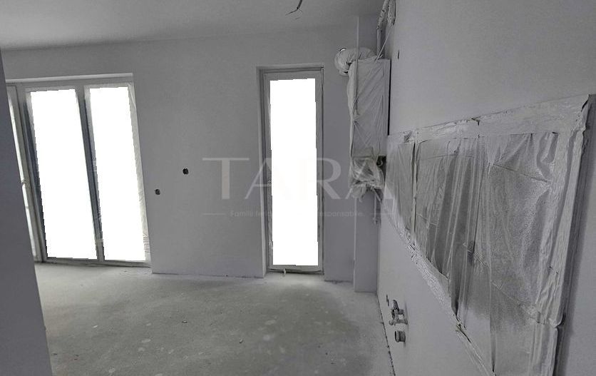 2 camere luminoase cu balcon generos, zona Someșului, aproape de Cluj. - Poză 4