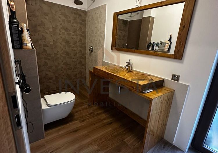 Apartament in vila cu panorama deosebita si garaj! - Poză 10