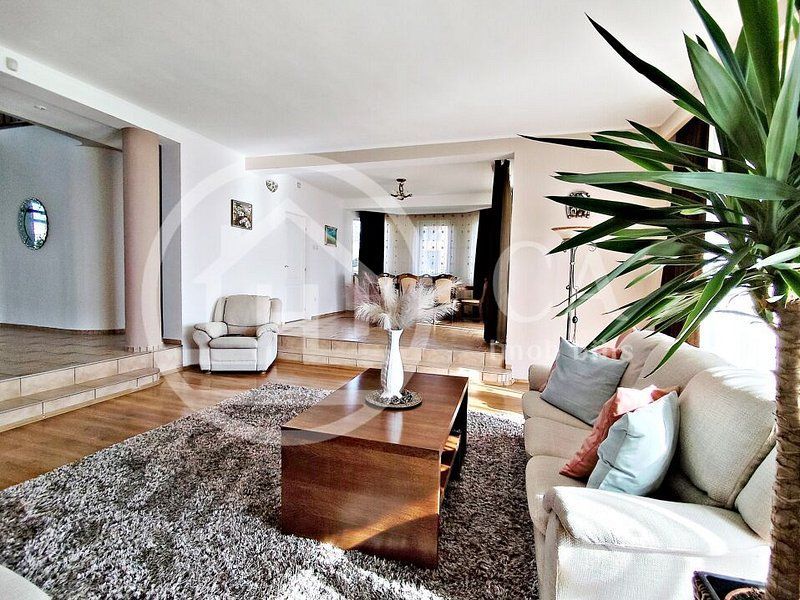 De vanzare, Vila plus casa de oaspeti zona Oncea, Oradea. - Poză 2