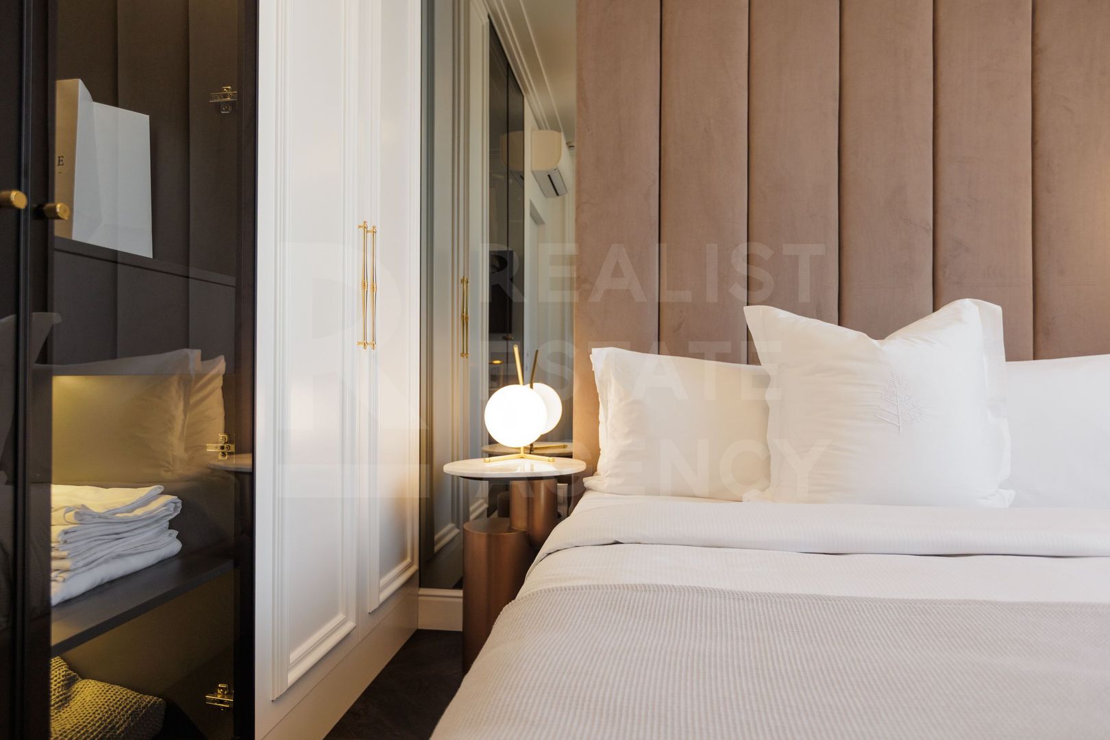 Vânzare, apartament, Crown PLaza Park, 2 camere strada Columna - Poză 16