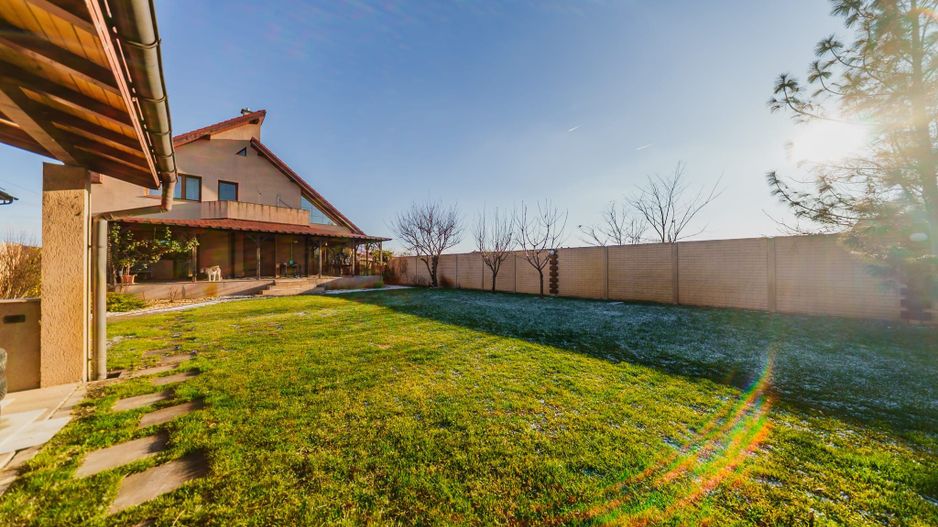 Vila 5 camere, gata de mutare, teren 700 mp, strada privata- Gradiste - Poză 1